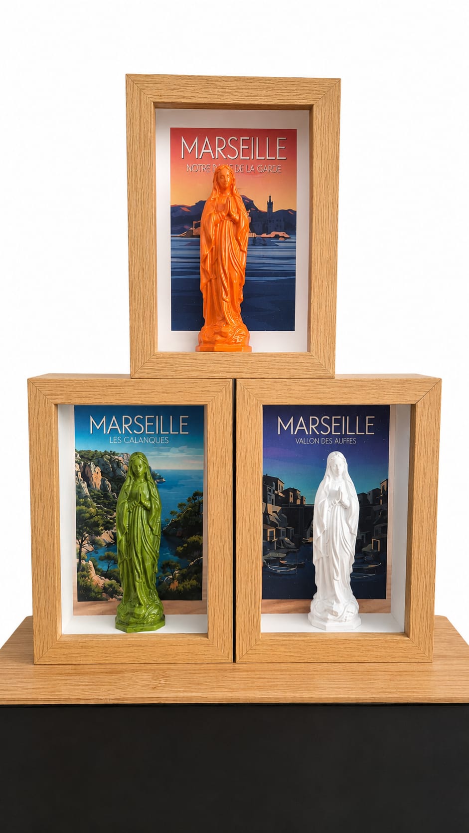 Cadre vitrine vierge vintage